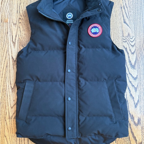 Canada Goose Other - Canada Goose Black Garson Vest with Red Logo